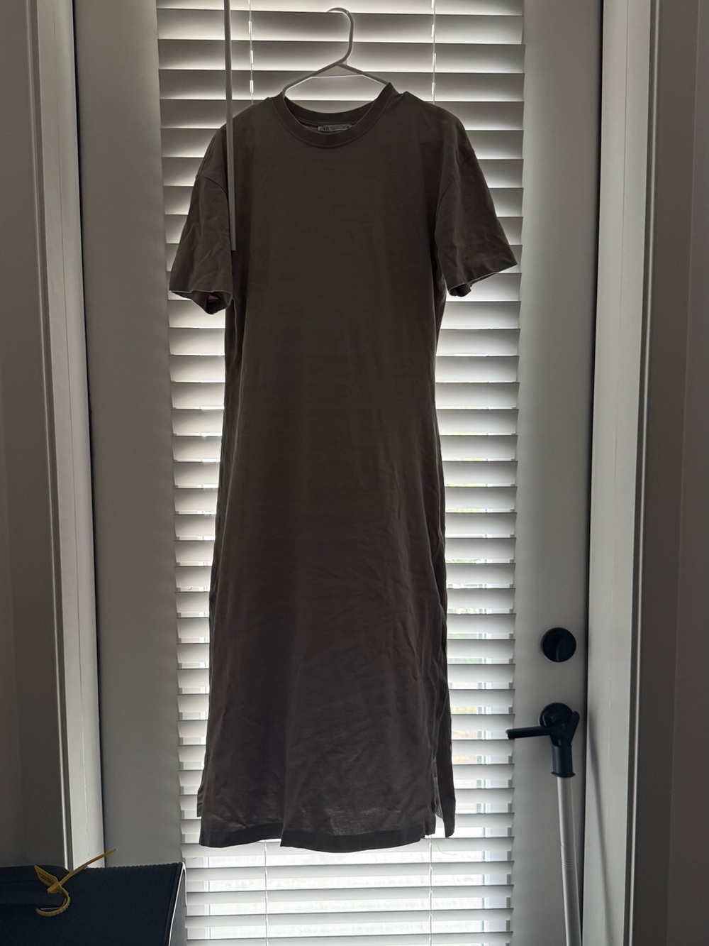 Zara Short Sleeve Midi Dress in Taupe